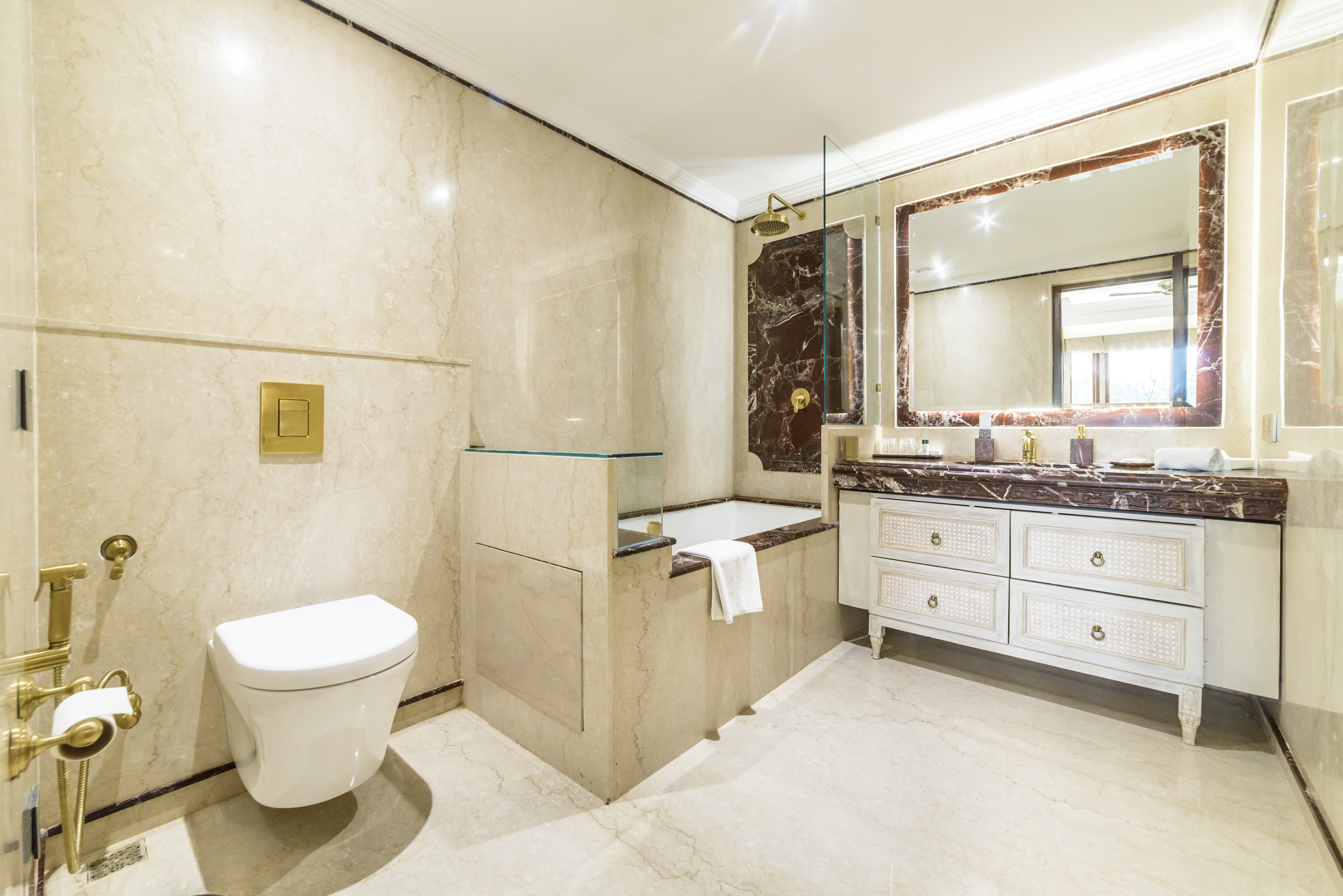 Amantaka Experiences